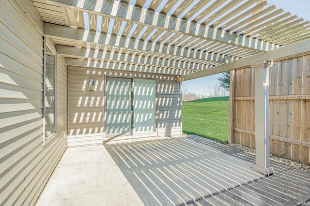 279 S Eagle Glen Trail, Columbia City, IN 46725