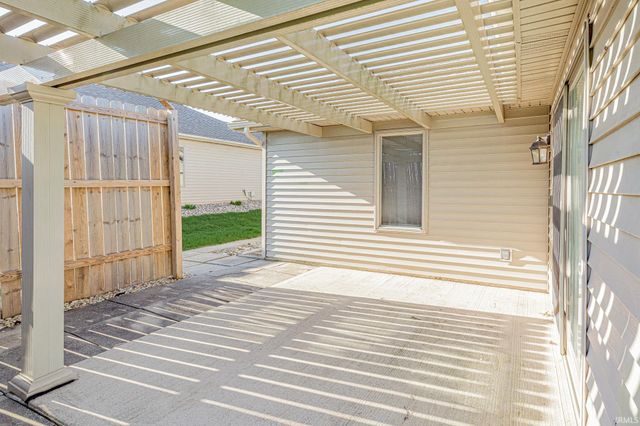 279 S Eagle Glen Trail, Columbia City, IN 46725