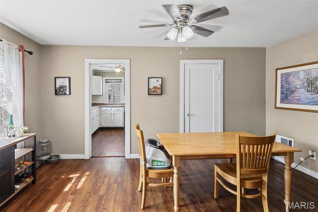 1218 Douglas Street, Alton, IL 62002