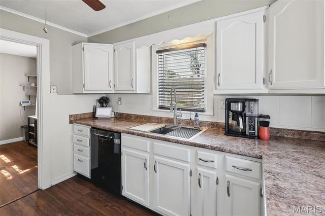 1218 Douglas Street, Alton, IL 62002