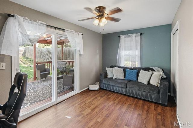 1218 Douglas Street, Alton, IL 62002