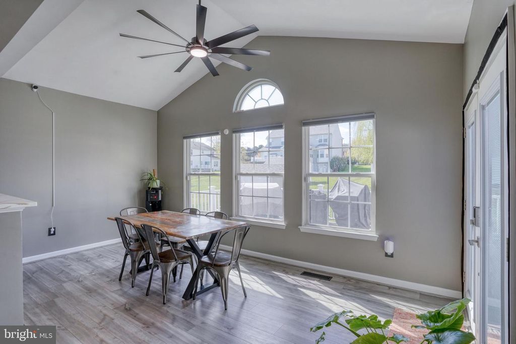 Image 14 of property listing at 204 MAGNOLIA DR, Elkton, MD 21921