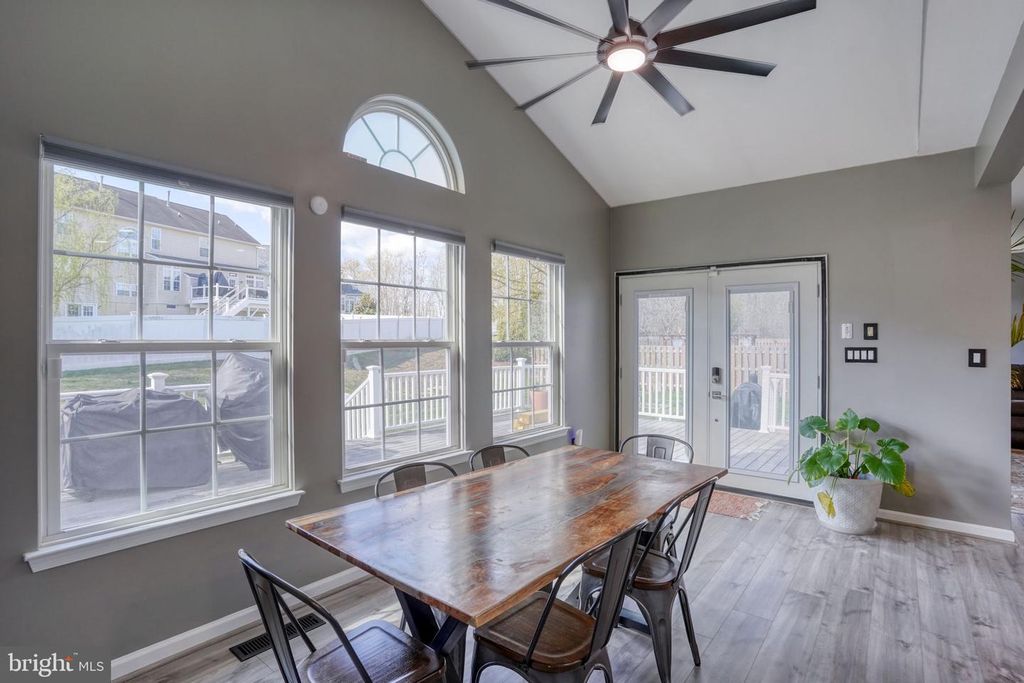 Image 15 of property listing at 204 MAGNOLIA DR, Elkton, MD 21921