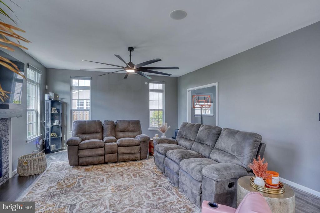 Image 25 of property listing at 204 MAGNOLIA DR, Elkton, MD 21921