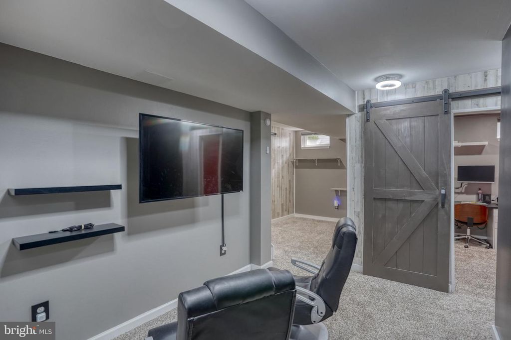 Image 45 of property listing at 204 MAGNOLIA DR, Elkton, MD 21921