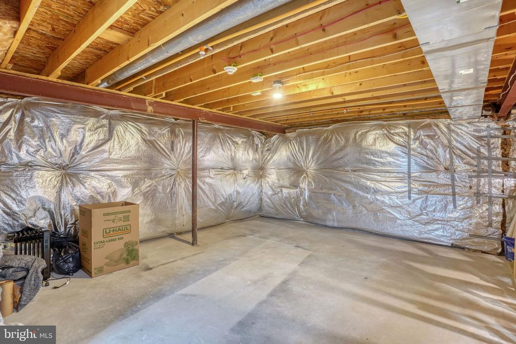 Image 49 of property listing at 204 MAGNOLIA DR, Elkton, MD 21921