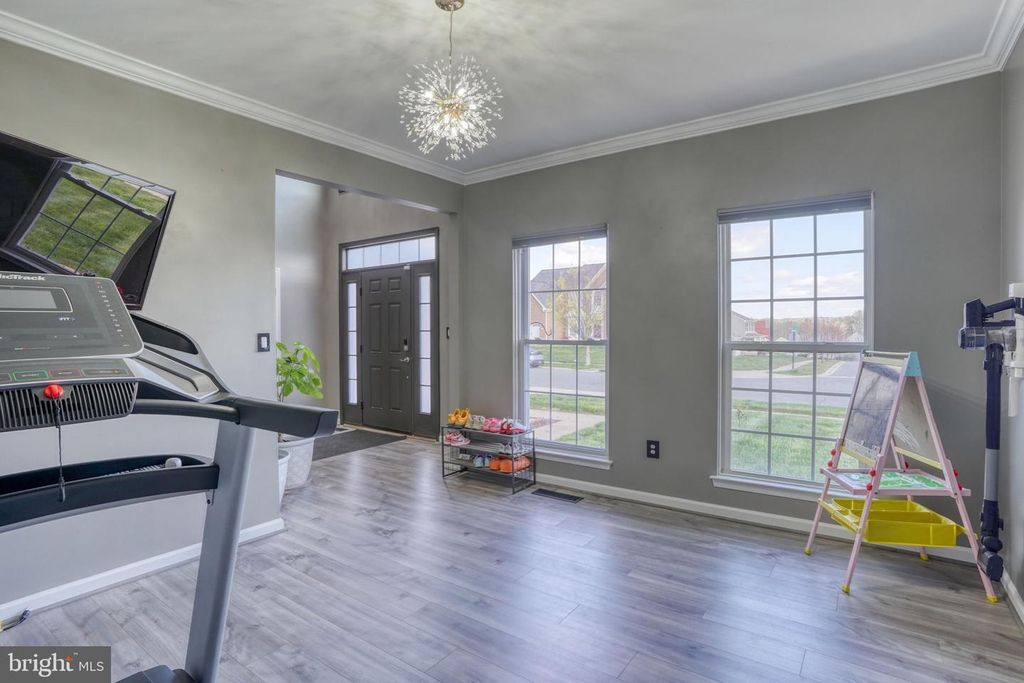 Image 7 of property listing at 204 MAGNOLIA DR, Elkton, MD 21921