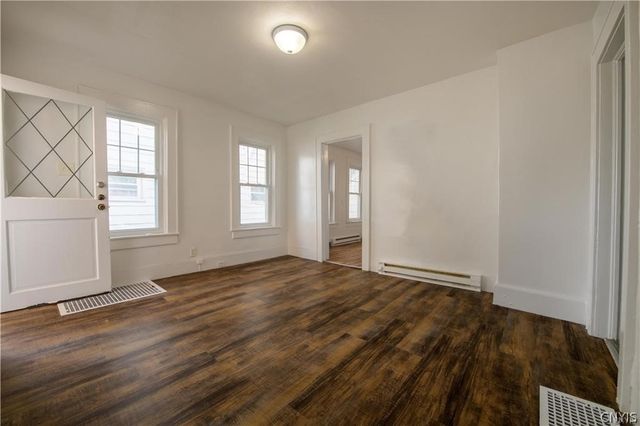 209 Lakeview Avenue, Syracuse, NY 13204