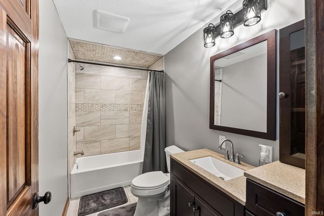 4408 McComb Road, Huntertown, IN 46748