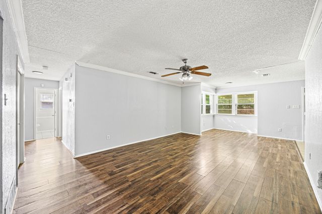 606 Circleview Drive, Mansfield, TX 76063