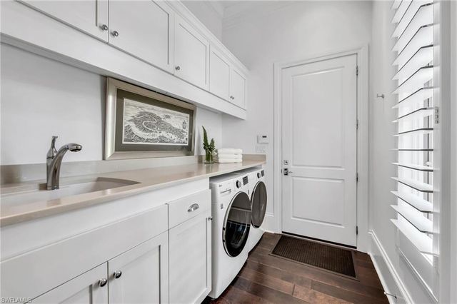 2157 Asti CT, Naples, FL 34105