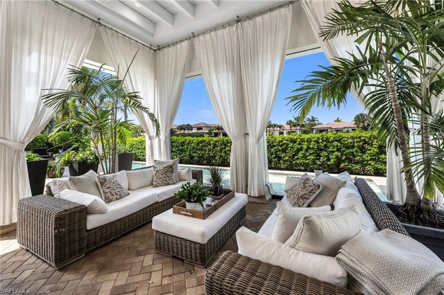 2157 Asti CT, Naples, FL 34105