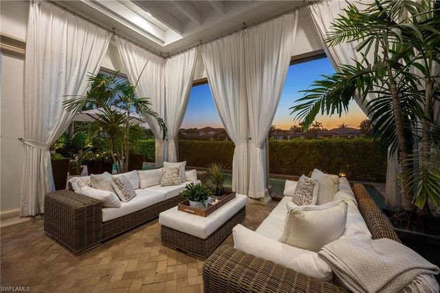 2157 Asti CT, Naples, FL 34105