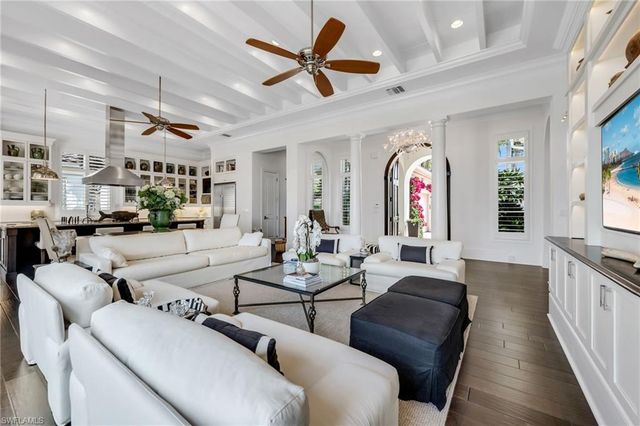 2157 Asti CT, Naples, FL 34105