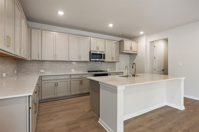 231 Ranier WAY, Dripping Springs, TX 78620