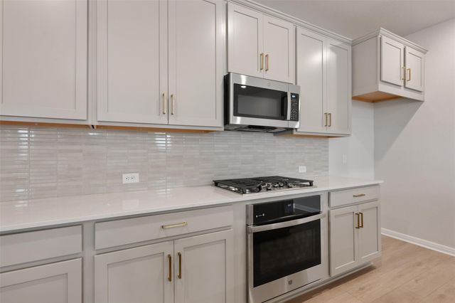 231 Ranier WAY, Dripping Springs, TX 78620