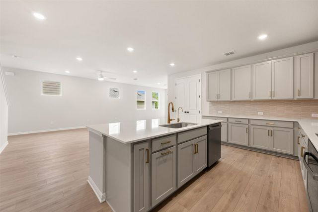 231 Ranier WAY, Dripping Springs, TX 78620