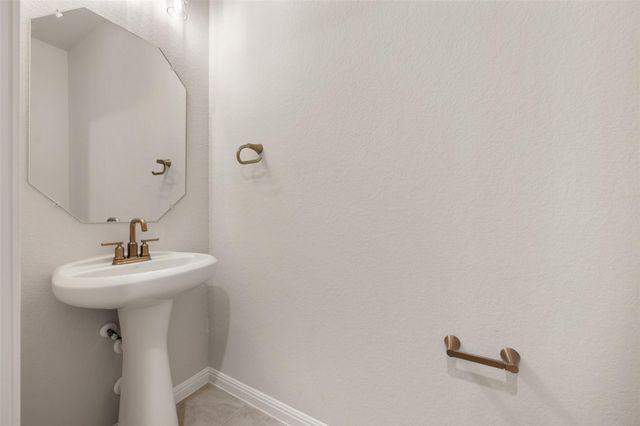 231 Ranier WAY, Dripping Springs, TX 78620