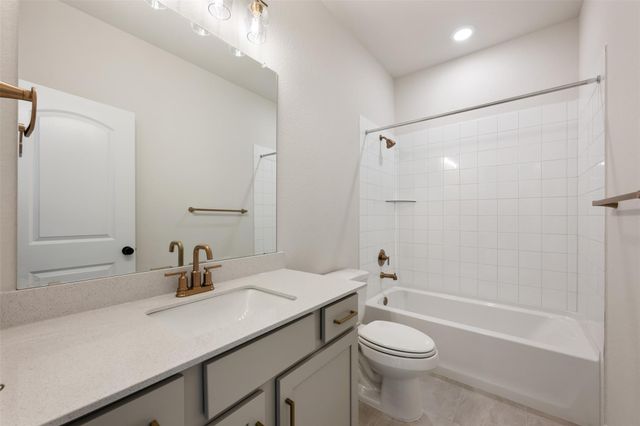 231 Ranier WAY, Dripping Springs, TX 78620