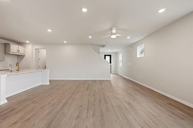 231 Ranier WAY, Dripping Springs, TX 78620