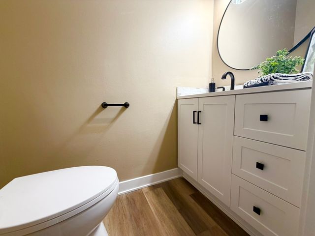 8304 Airline Avenue, Urbandale, IA 50322