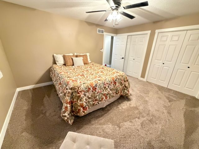 8304 Airline Avenue, Urbandale, IA 50322