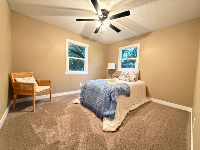 8304 Airline Avenue, Urbandale, IA 50322