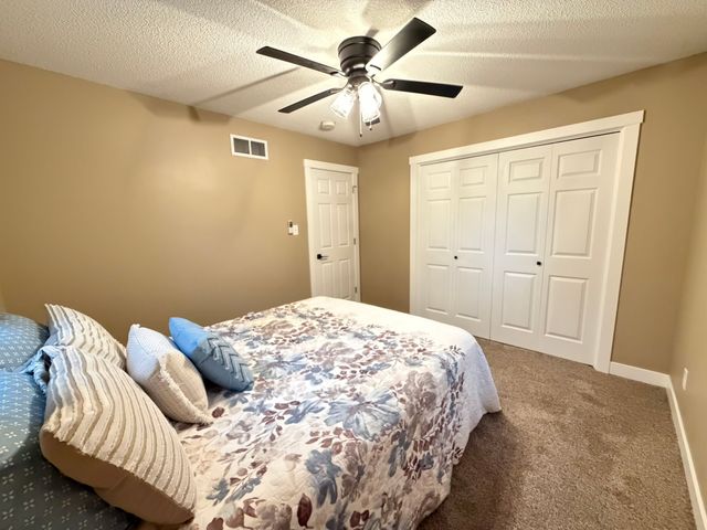 8304 Airline Avenue, Urbandale, IA 50322