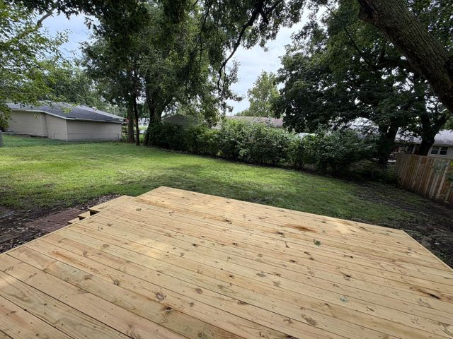 8304 Airline Avenue, Urbandale, IA 50322