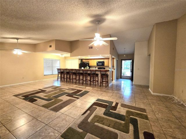 812 SANDALWOOD DRIVE, Plant City, FL 33563