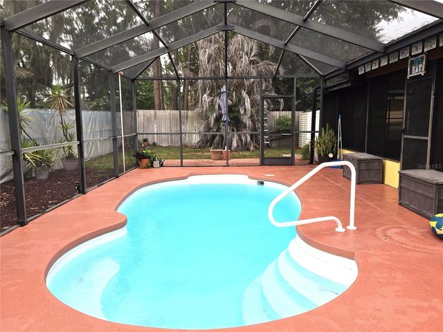 812 SANDALWOOD DRIVE, Plant City, FL 33563