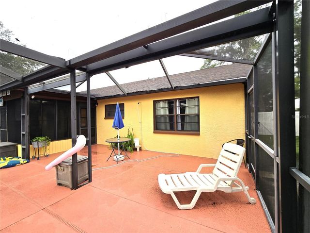 812 SANDALWOOD DRIVE, Plant City, FL 33563