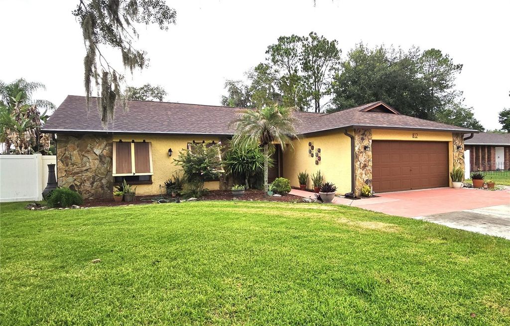 812 SANDALWOOD DRIVE, Plant City, FL 33563