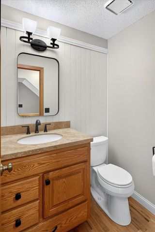 4708 Weston Hills Drive, Eagan, MN 55123