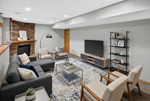 4708 Weston Hills Drive, Eagan, MN 55123