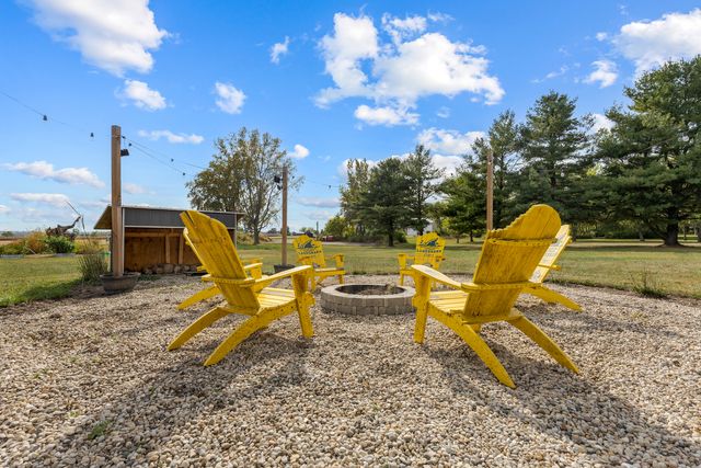 6610 Cherry Valley Road, Kingston, IL 60145