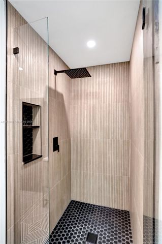 3671 NE 11th Ave A, Oakland Park, FL 33334