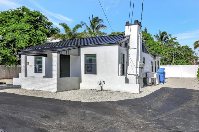 3671 NE 11th Ave A, Oakland Park, FL 33334