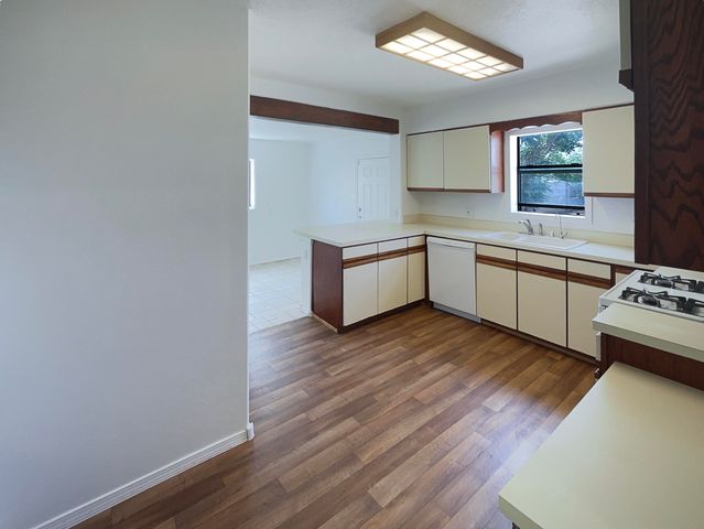 513 FLORIDA Street SE, Albuquerque, NM 87108
