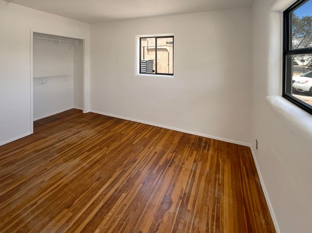 513 FLORIDA Street SE, Albuquerque, NM 87108