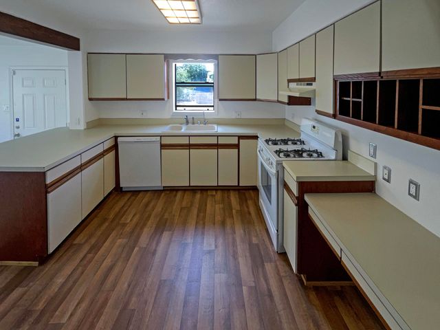 513 FLORIDA Street SE, Albuquerque, NM 87108