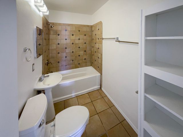 513 FLORIDA Street SE, Albuquerque, NM 87108