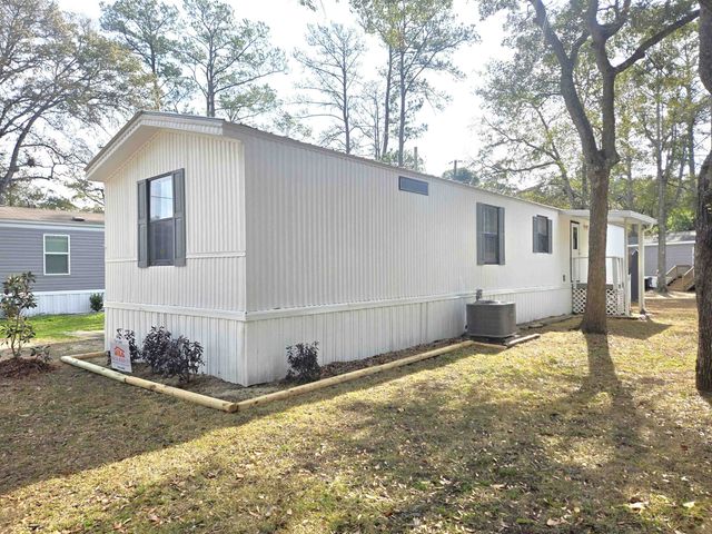 491 Clubhouse Rd., Garden City Beach, SC 29576