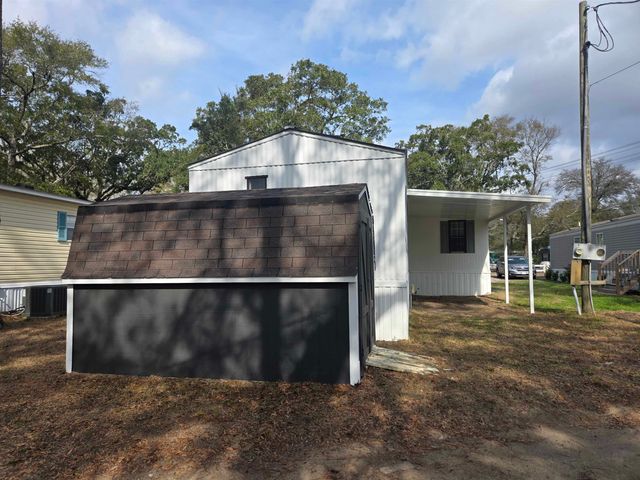 491 Clubhouse Rd., Garden City Beach, SC 29576