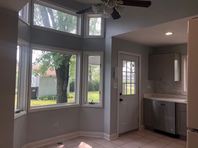 32 Heather Drive, Crystal Lake, IL 60014