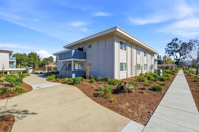 38228 Paseo Padre Parkway 14, Fremont, CA 94536