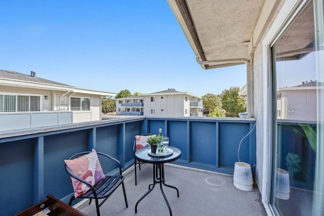 38228 Paseo Padre Parkway 14, Fremont, CA 94536