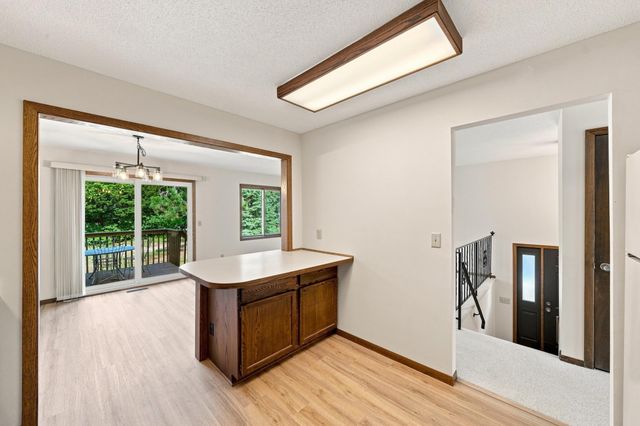 4233 Thornhill Lane, Vadnais Heights, MN 55127