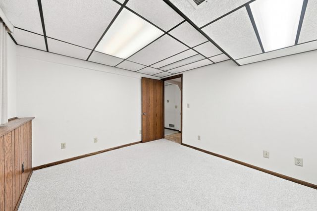 4233 Thornhill Lane, Vadnais Heights, MN 55127