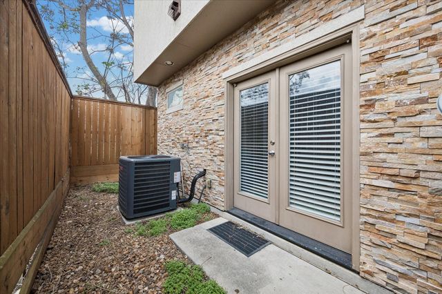 1427 Wagner Street, Houston, TX 77007